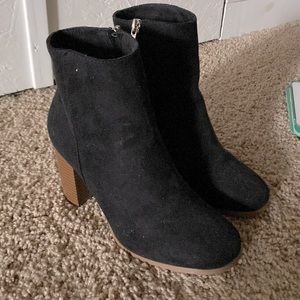 ASOS Bootie Size 7